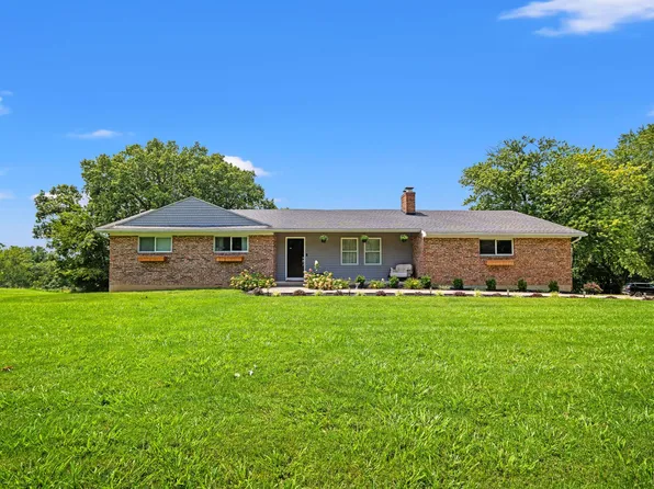 1182 Siry Rd, California, KY 41007
