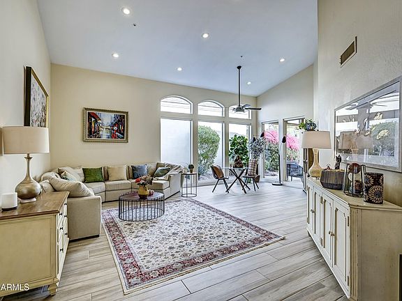 3rd image of 11919 E Del Timbre Drive