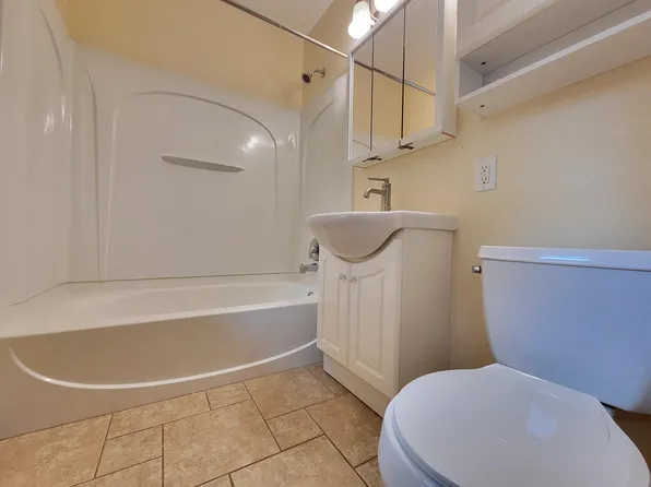 1250-4 1/2 St NW, Rochester, MN