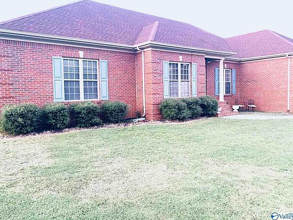 2nd image of 107 Cambria Dr