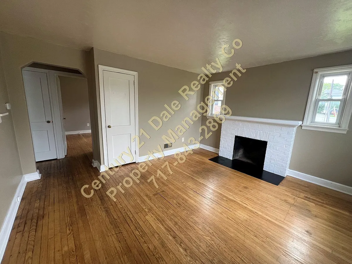Building Photo - 495 Locust Grove Rd