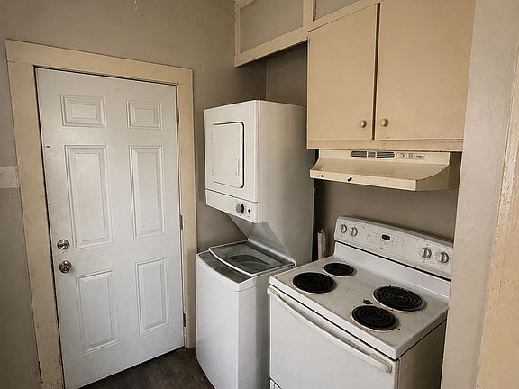 3rd image of 3808 Northview Dr