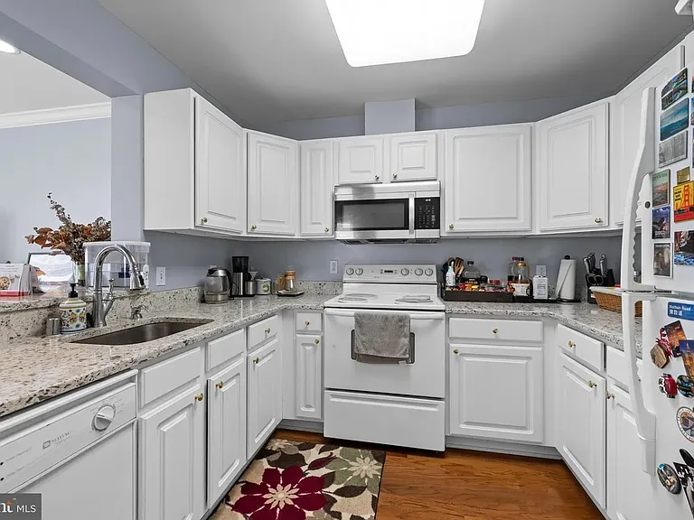 23 Pierside Dr #1116 — Photo 8