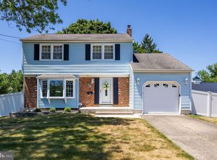 607 Pomona Rd, Cinnaminson, NJ 08077