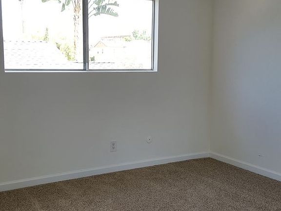 5th image of 4078 Louisiana St APT 05