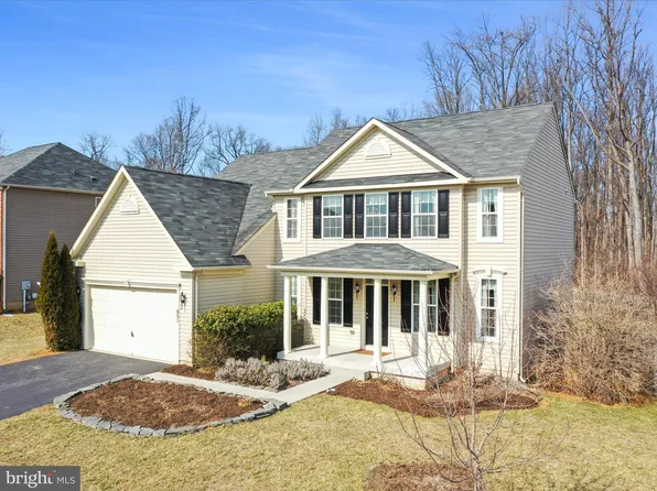 451 Maddex Farm Dr, Shepherdstown, WV 25443
