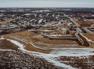 701 N Ruby Circle Cir, Brandon, SD 57005