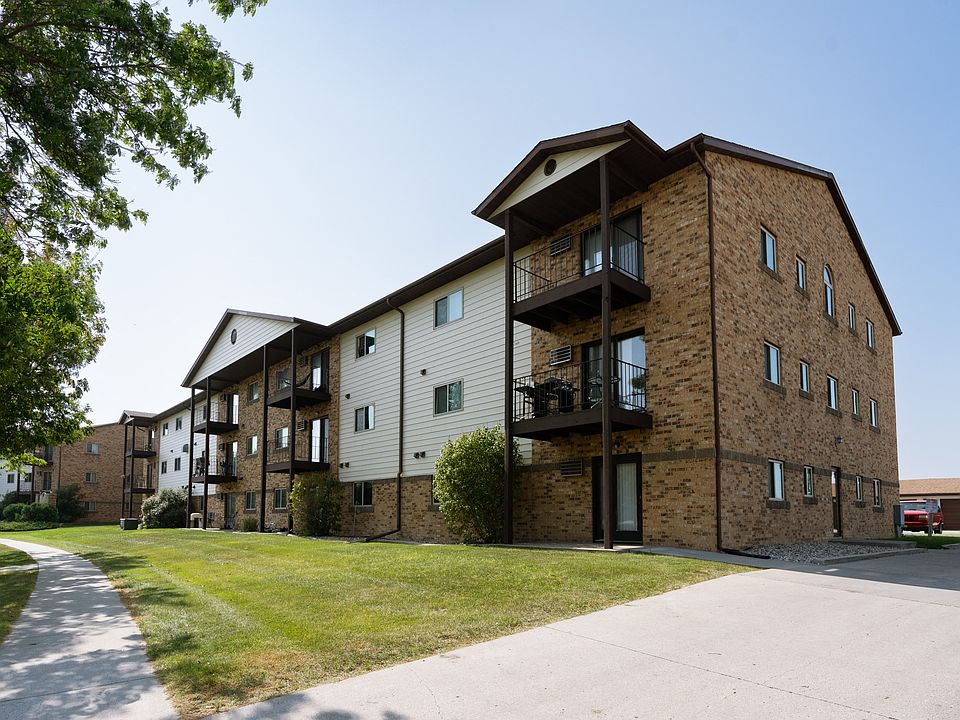 Fargo, ND Auburn Apartments | Exterior