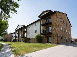 Auburn II, Fargo, ND 58103