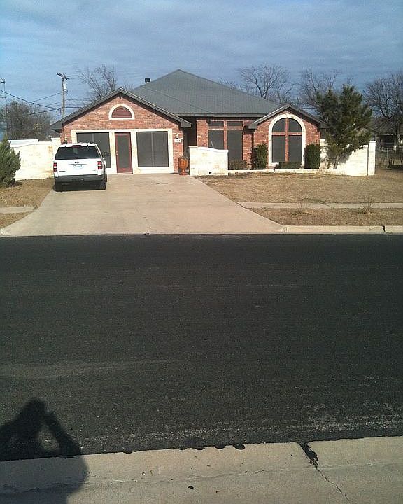 1st image of 4013 Oak Valley Dr