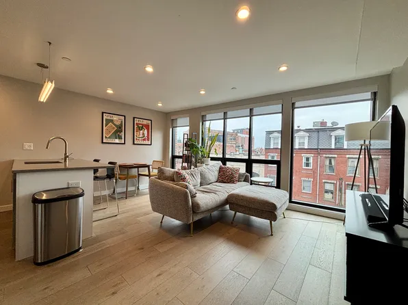 244 Hanover St, Boston, MA