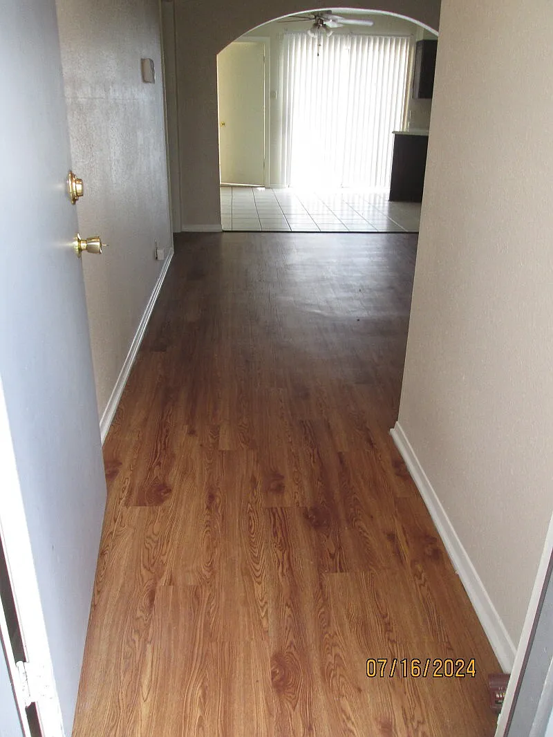 2 bed, 2.0 bath, 1186 sqft, $1,035 — Photo 4