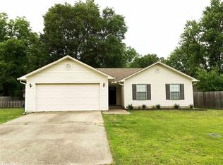 104 Cotton Ln, Lonoke, AR 72086