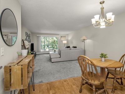 3155 Coachman Rd APT 387, Eagan, MN, 55121