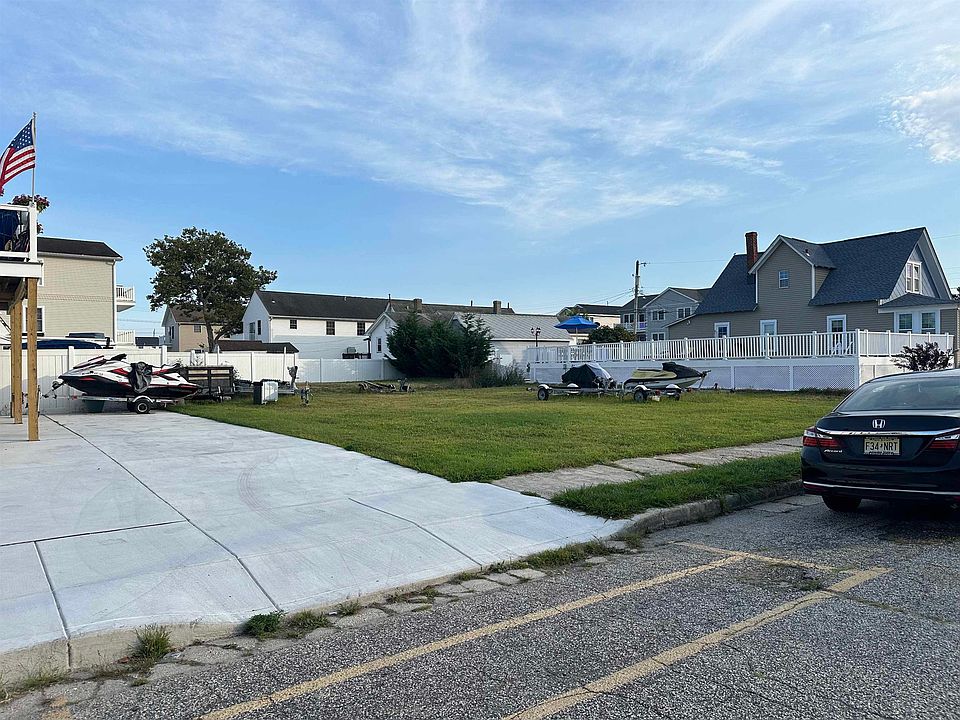 2nd image of 4211 Hudson Ave