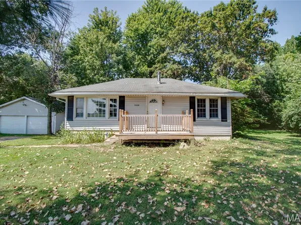 7220 Ingham Ln, Godfrey, IL 62035