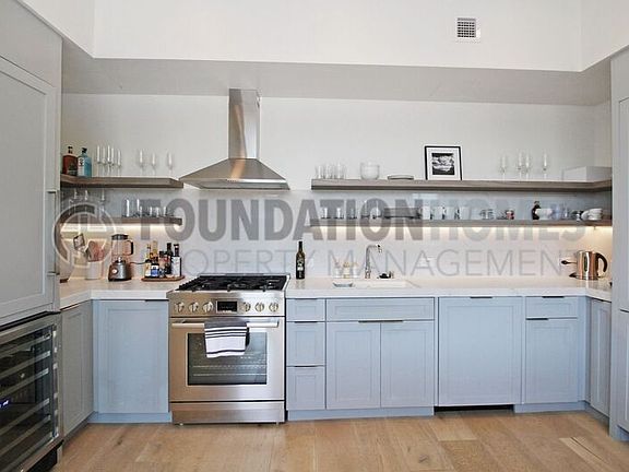 5th image of 3 Juanita Ln
