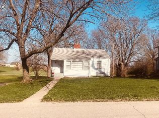 1603 Weisenborn Rd, Saint Joseph, MO 64507