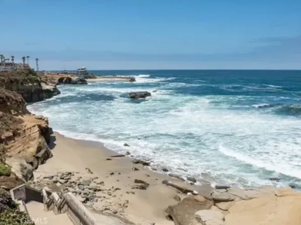7585 Eads Ave Unit D, La Jolla, CA 92037