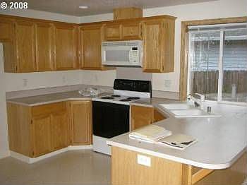 3rd image of 7504 NE 66th Way