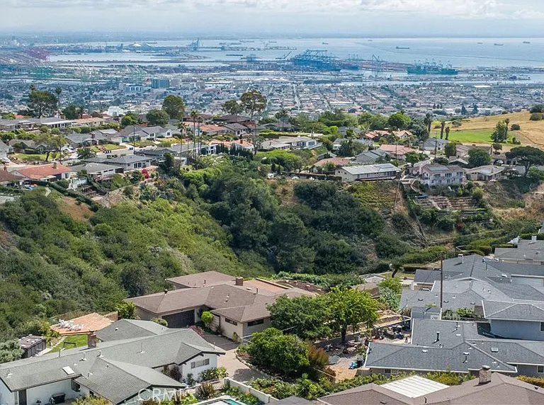 2727 San Ramon Dr — Photo 15