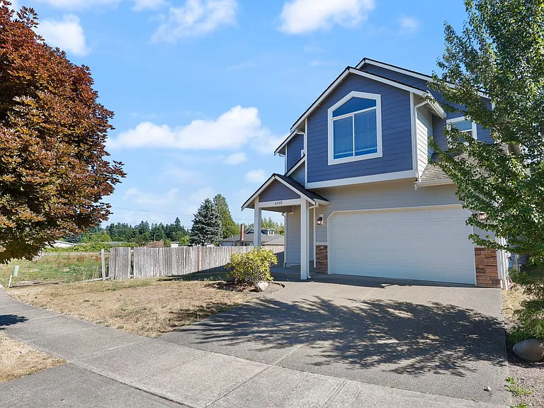 4335 17th Way NE — Photo 3