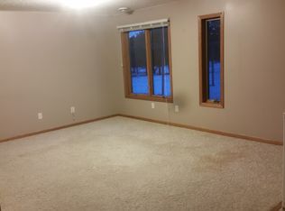 709 Packer Dr, Hudson, WI 54016