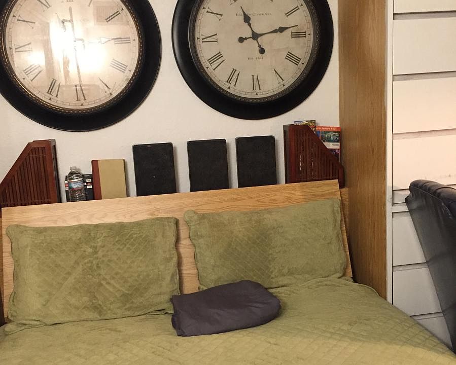 office with murphy bed creating a second bedroom