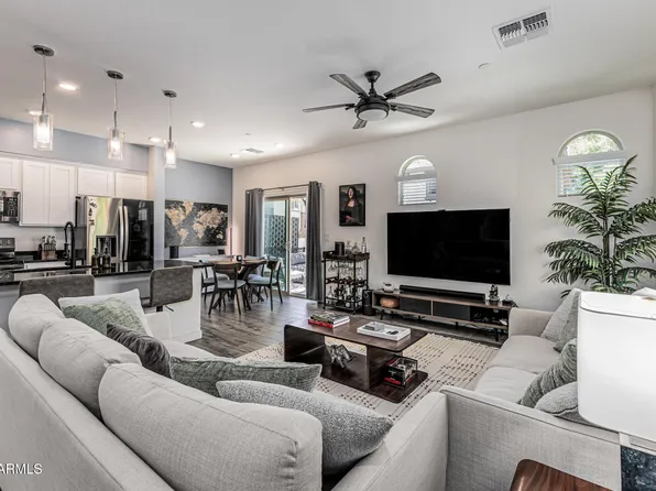2736 S CAVALIER Drive #101, Gilbert, AZ 85295