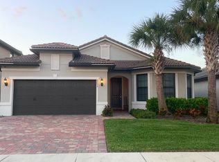 8293 Pedigree Cir, Lake Worth, FL 33467