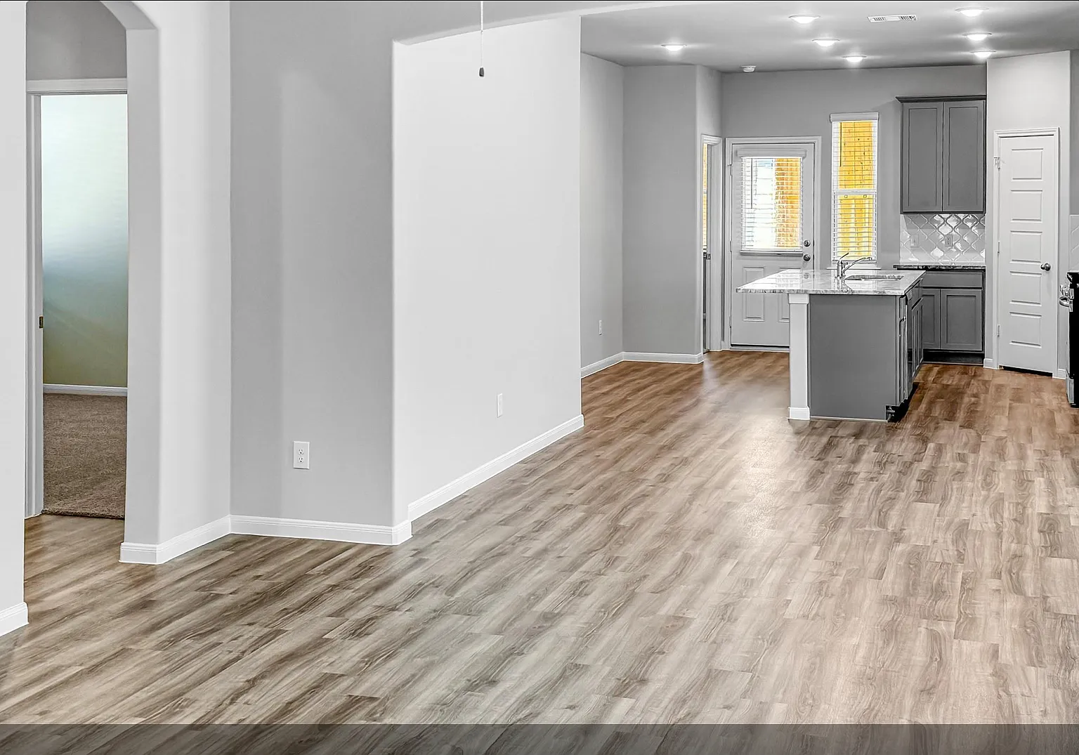 3 bed, 1691 sqft, $2,350 — Photo 4