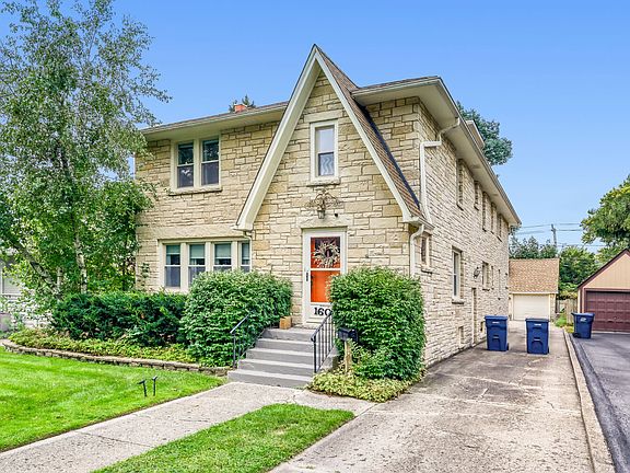 3rd image of 1608 Henry Pl