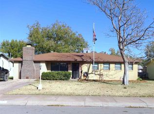 1814 Feather Ave, Artesia, NM 88210