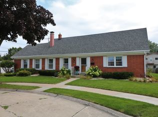 3951 E Park Ln, Cudahy, WI 53110