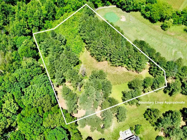 451 Club Rd, Louisa, VA 23093