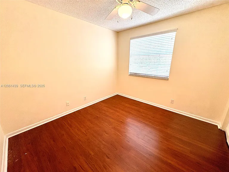 11196 Longboat Dr — Photo 17