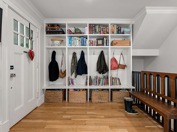 5th image of 100 Browne St #1