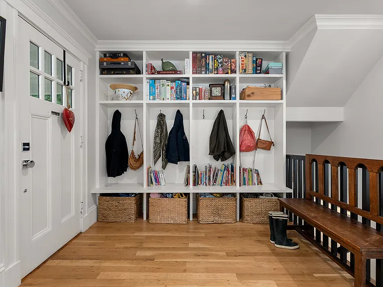 100 Browne St #1 — Photo 5
