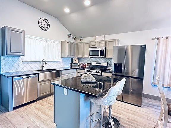 4th image of 1117 Black Jack Ln