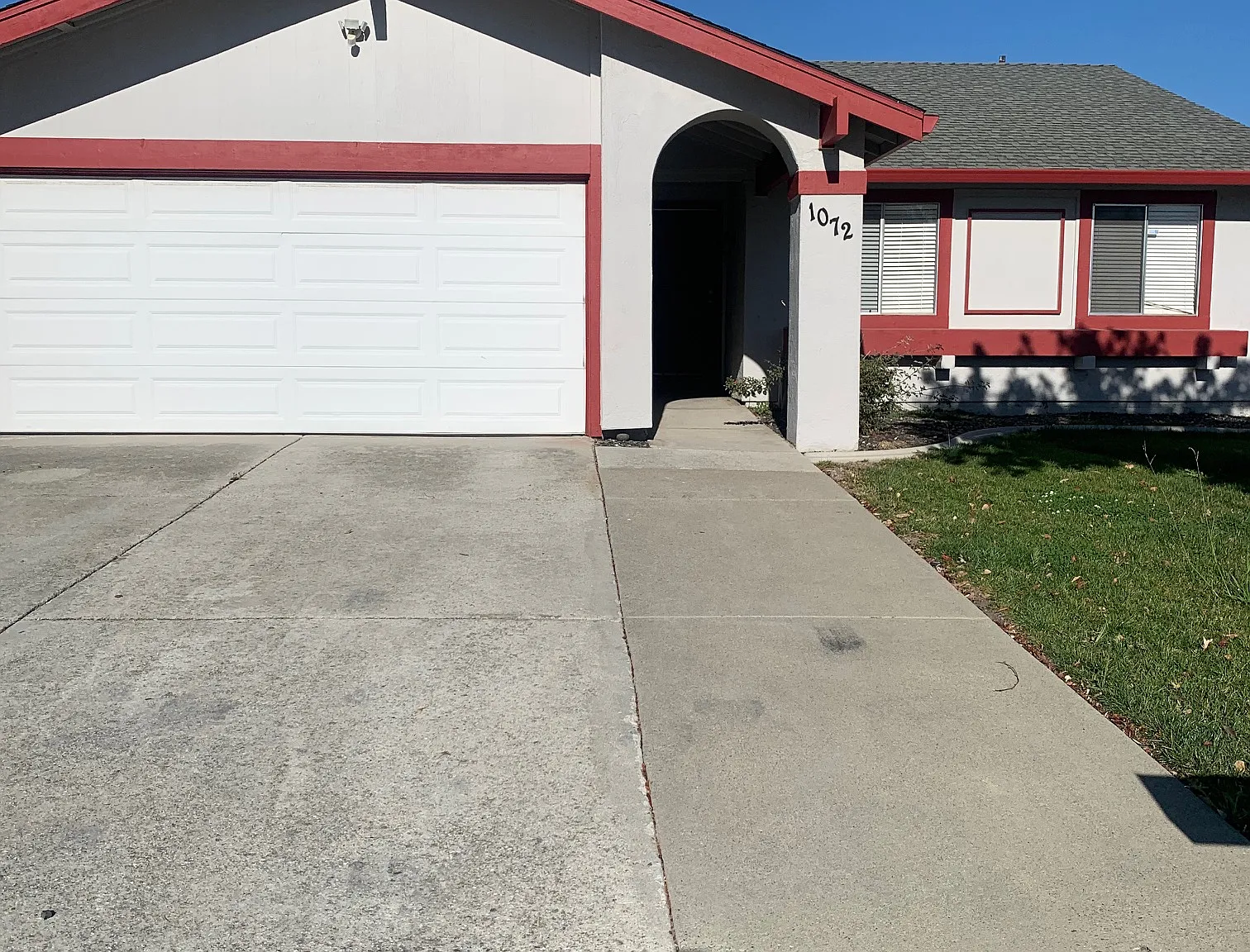 3 bed, 1262 sqft, $3,500 — Photo 1