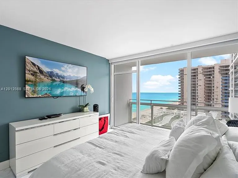 6801 Collins Ave #1208 — Photo 16