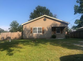 945 Coffee St, Mandeville, LA 70448