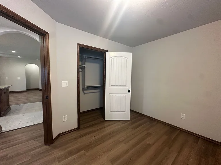 11008 SW 36th St — Photo 35