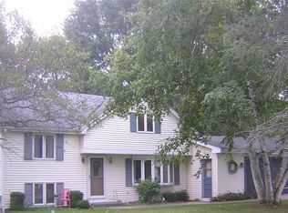 841 N Davis Rd, Elma, NY 14059