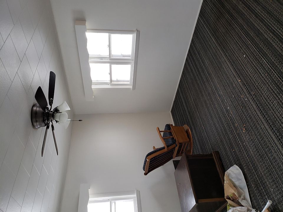 1st image of 416 W 26th Ave