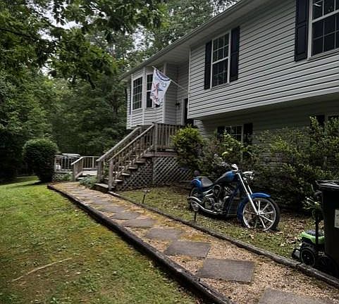 2nd image of 5964 Riverbend Ln