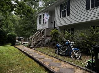 5964 Riverbend Ln, Reva, VA 22735