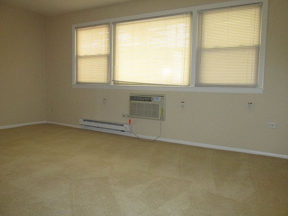2nd image of 7921 W Grand Ave APT 1B