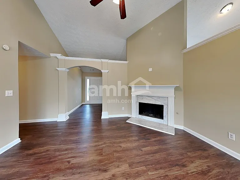 1545 Maple Pointe Ct — Photo 6