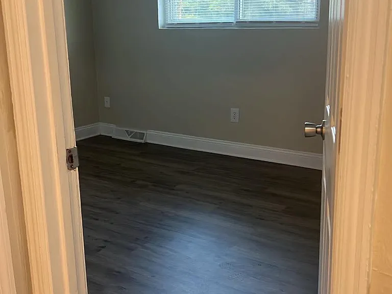 1636 Eastern Ave NE — Photo 3
